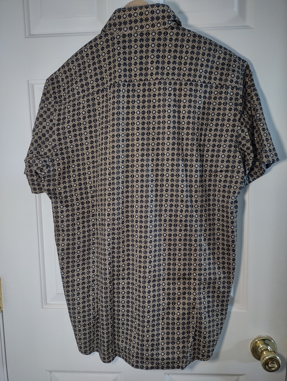 Buttercloth Robert Herjavec vehicle dials button-down Shirt - Picture 8 of 13